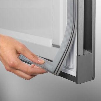 ����������� LIEBHERR CNsdd 5723-20 NoFrost, ����������� ����� SmartSteel, A++