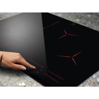 Варочная панель Electrolux EIP8146 Pure 300, индукционная, 78 см, слайдер