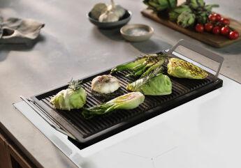 Варочная панель Electrolux EIV63440BW белая, индукционная, Bridge 600, слайдер, bridge