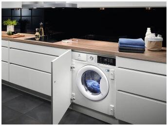    Electrolux EWN7F447WI PerfectCare 700