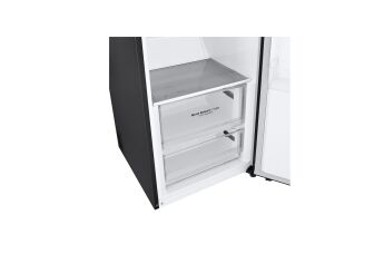 Холодильник LG GC-F411EQDM DoorCooling+ однокамерный с диспенсером воды, черный
