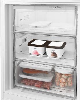 ����������� ������������ Hotpoint HSBT 18 No Frost, ���� ��������, �������