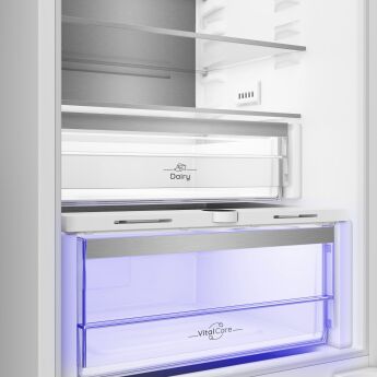 ����������� ������������ Hotpoint HSBT 18IXE No Frost, ���� ��������, Metal Cooling