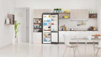 Холодильник Indesit ITS 5200 Нержавеющая сталь, 196 см, No Frost, дисплей